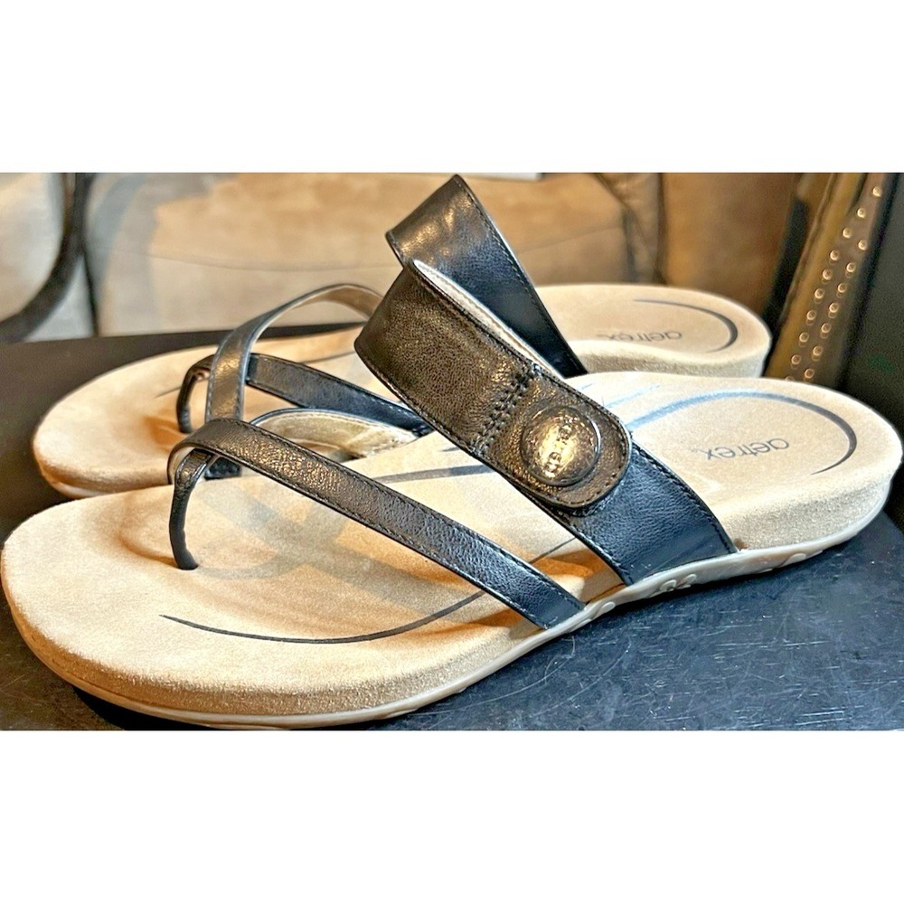 Aetrex Izzy Sandals Women's Size 10.5 Black Faux Leather Boho Thong Slide